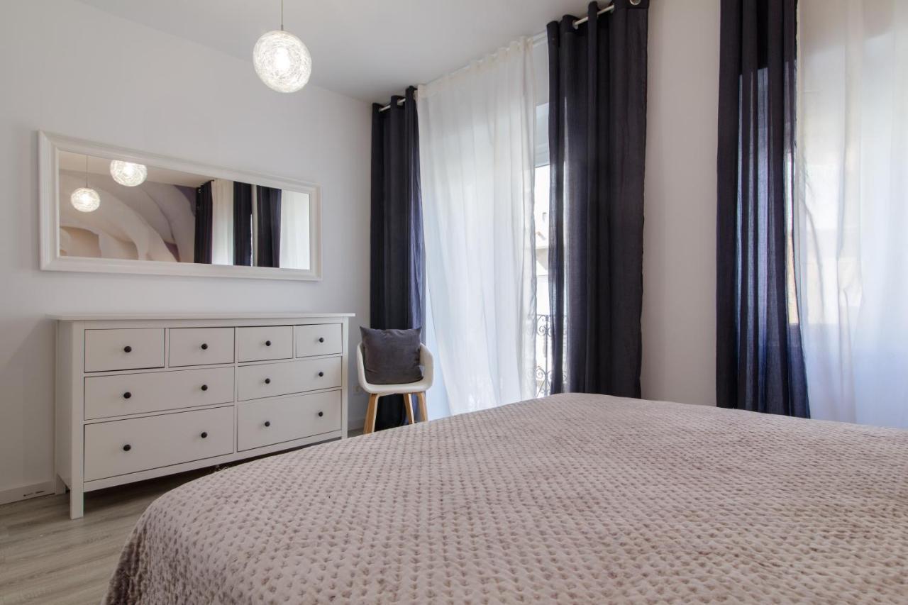 Luxury New Loft City Centre & Castle, Alicante Exteriör bild